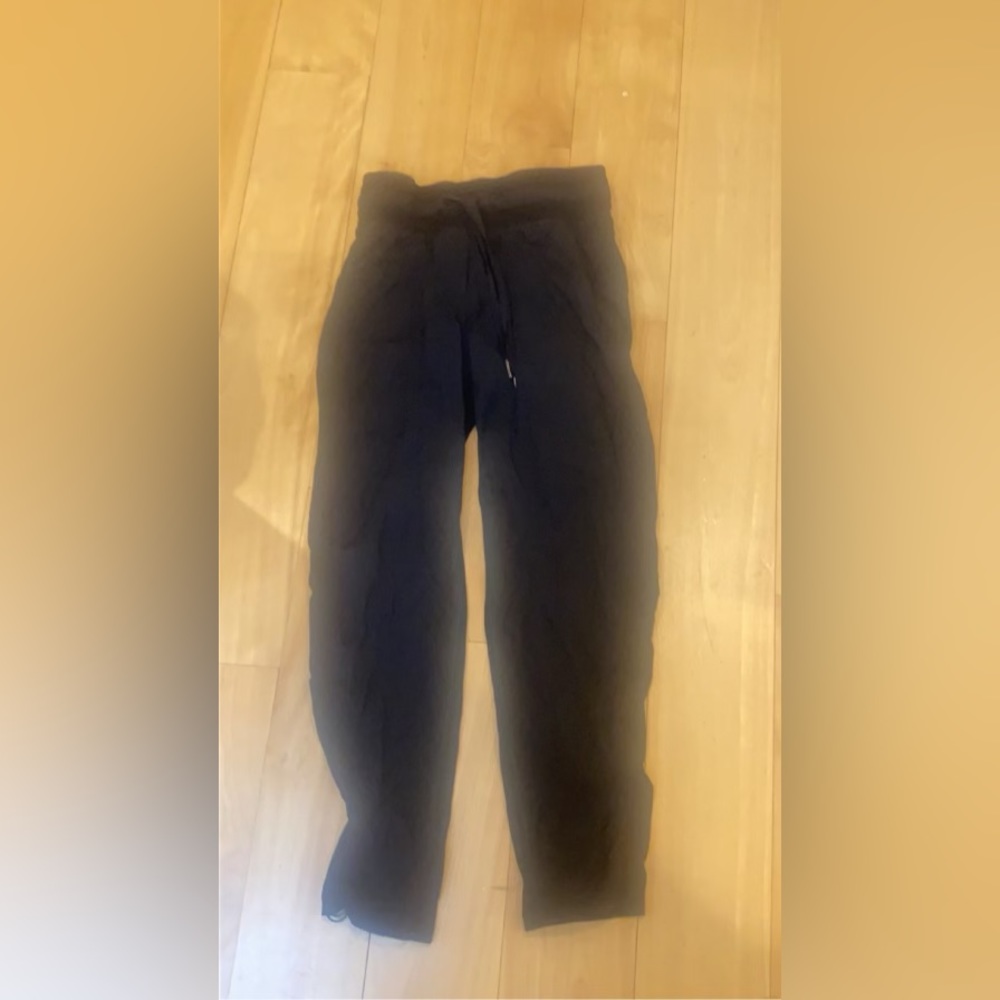 Lululemon black joggers size 0